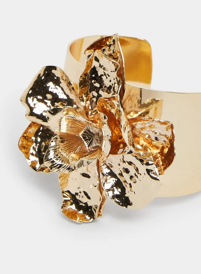 Styli Golden Flower Cuff Bracelet